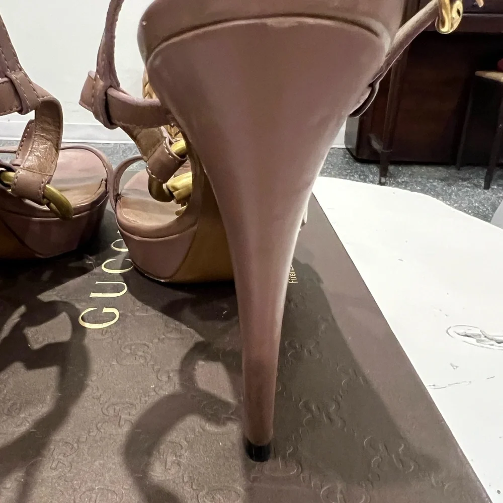 Gucci Women's Blush Heels - Picture 3 of 7